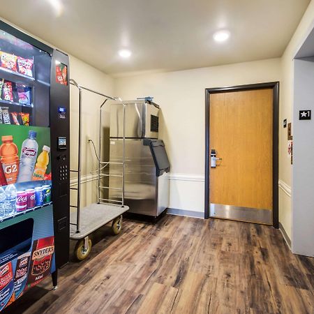 Econo Lodge Burlington Eksteriør billede