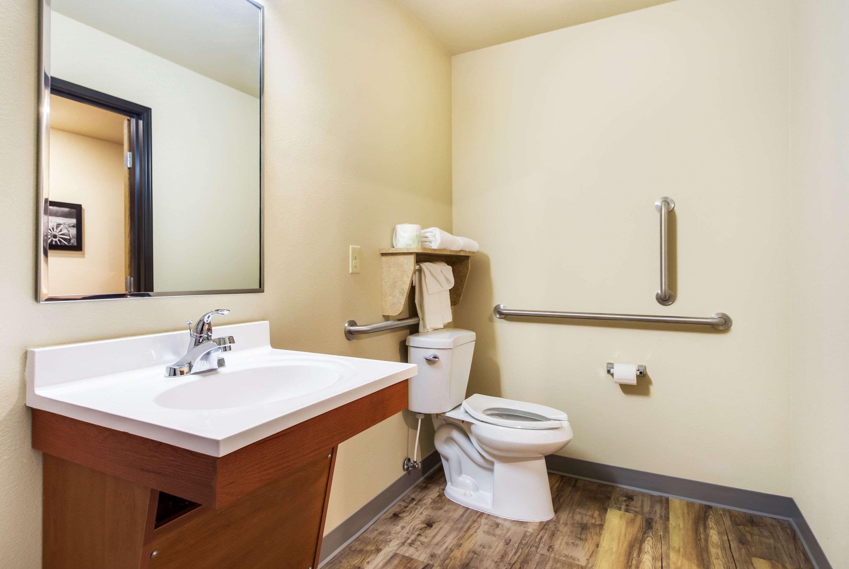 Econo Lodge Burlington Eksteriør billede