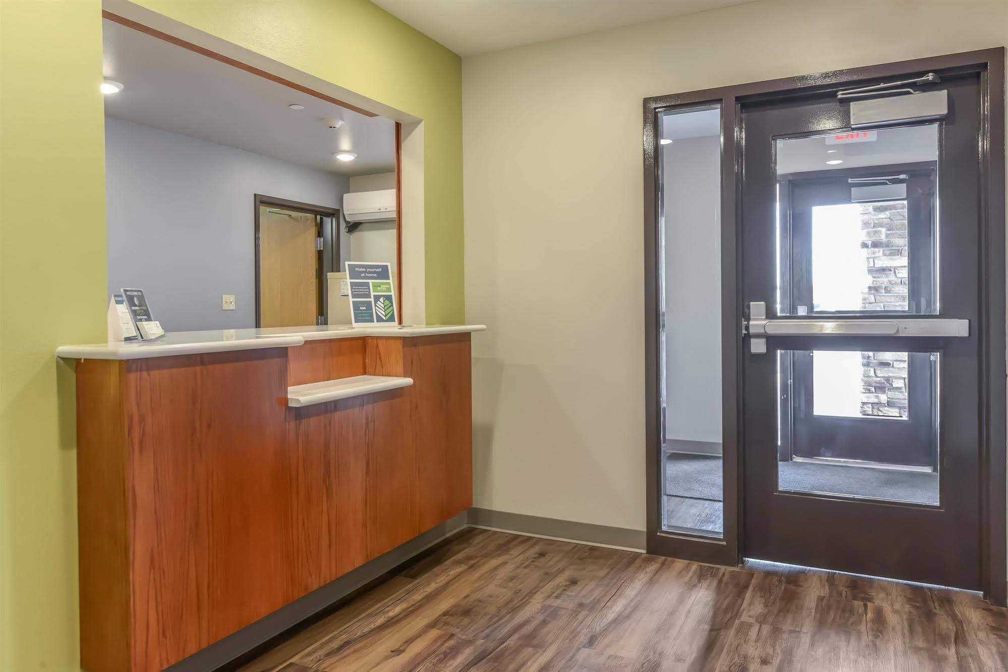 Econo Lodge Burlington Eksteriør billede