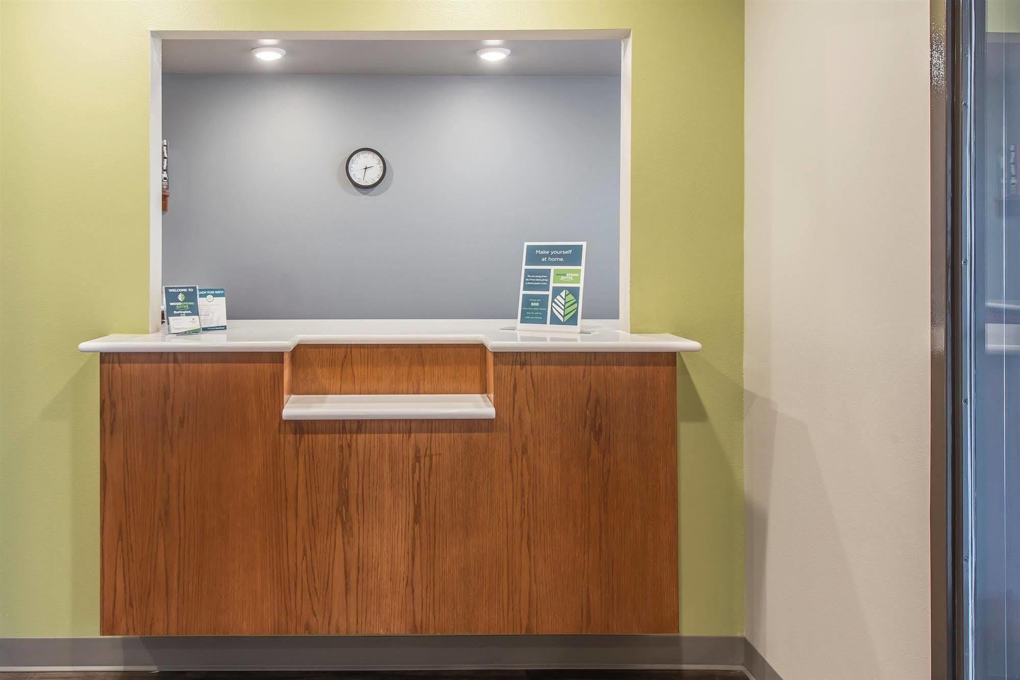 Econo Lodge Burlington Eksteriør billede